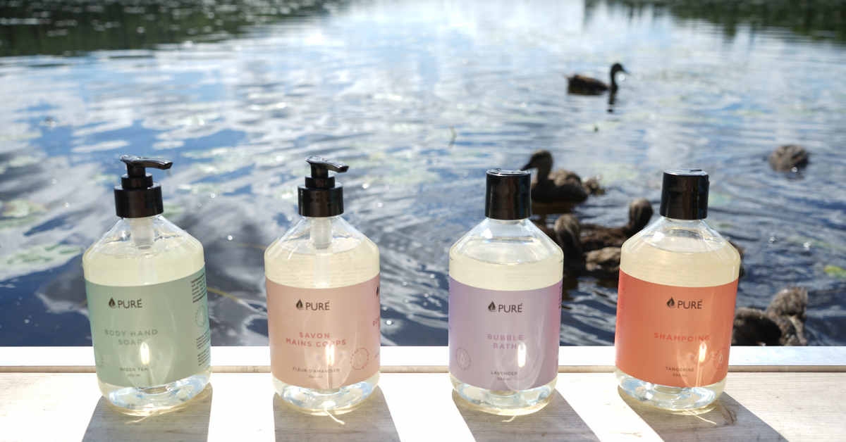 Fosses septiques et plan d’eau à proximité : quels ingrédients à éviter dans vos produits ménagers?